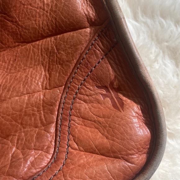 Frye Crossbody - BUTTERY LEATHER - OFFERS WELCOME! - Picture 11 of 12